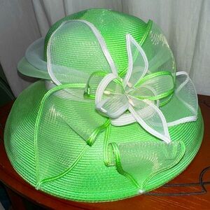 Elegant Women’s Church Hat - Green